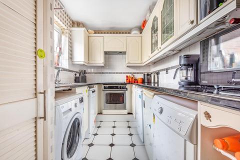 Flat 5, Mobey Court Studley Road, London, SW4 6RS