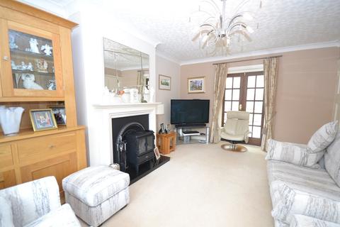 48 Highdown Hill Road, Emmer Green, Reading, RG4 8QP
