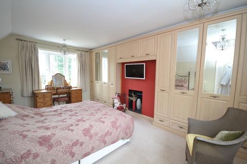 48 Highdown Hill Road, Emmer Green, Reading, RG4 8QP