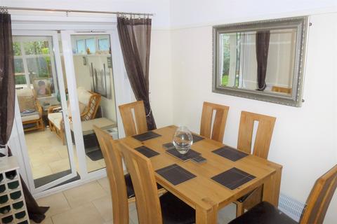 13 Leadale Green, Leyland, PR25 1GQ