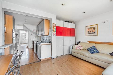 71 Highview Avenue, Edgware, HA8 9TY