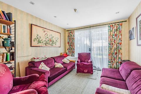 71 Highview Avenue, Edgware, HA8 9TY