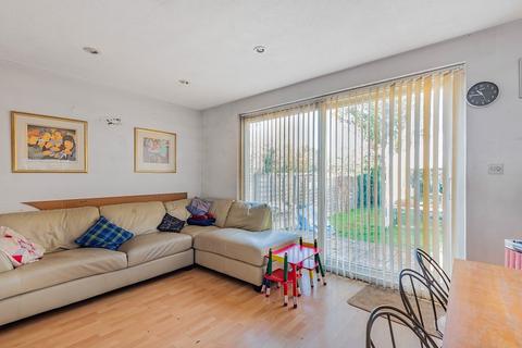 71 Highview Avenue, Edgware, HA8 9TY
