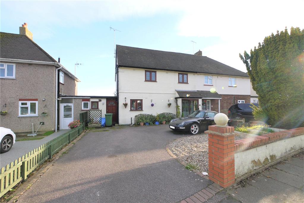 Hall Road, Pilgrims Hatch, Brentwood, Essex, CM15 4 bed semi