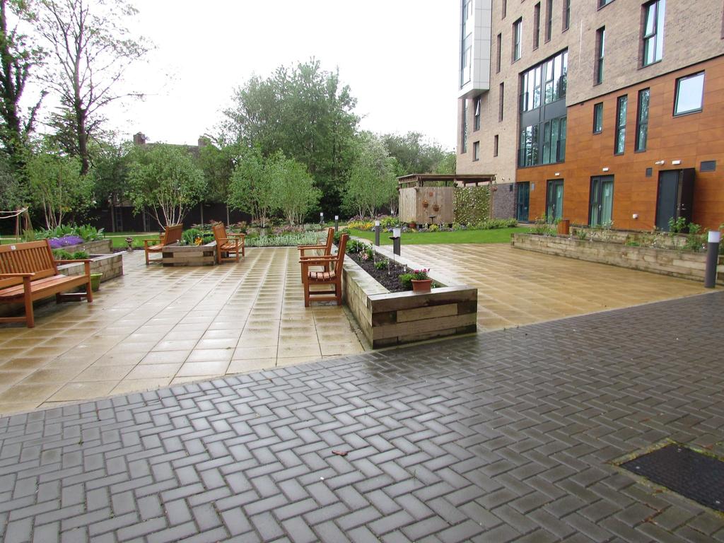 Photograph 3
