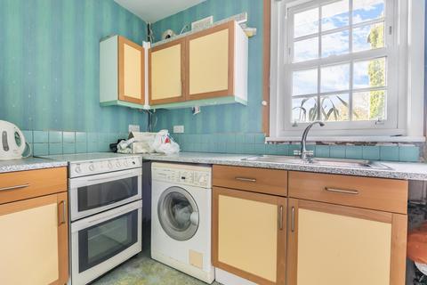 6 Pond Close, London, SE3 0SH