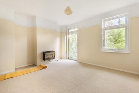 6 Pond Close, London, SE3 0SH