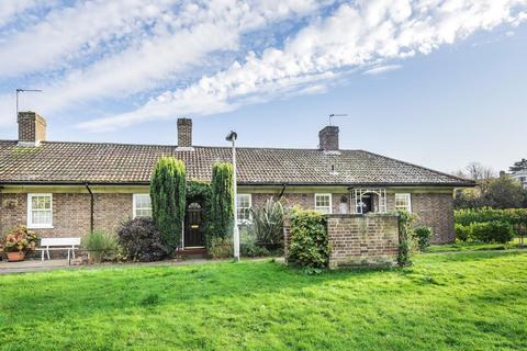 6 Pond Close, London, SE3 0SH