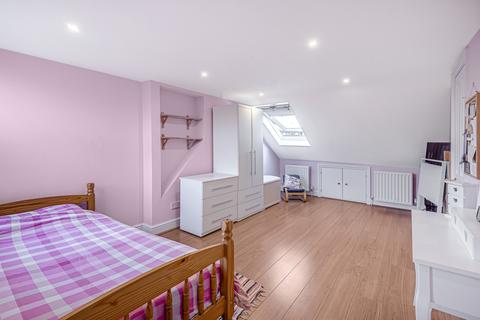 110 Gloucester Road, Kingston Upon Thames, KT1 3QN