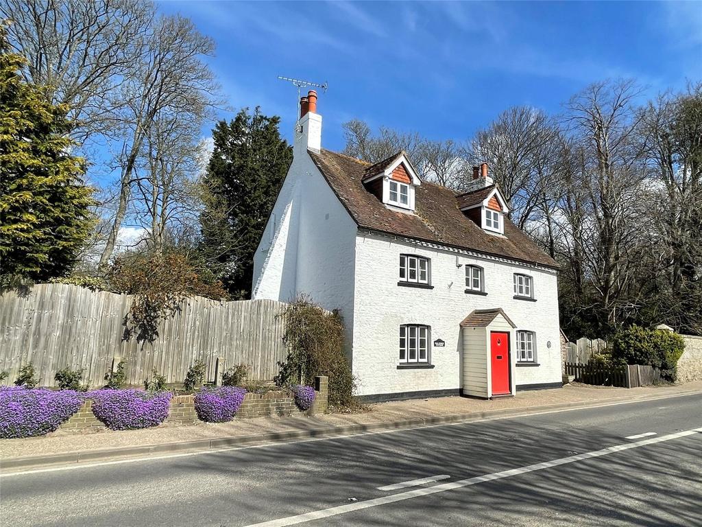 Halnaker, Chichester, West Sussex, PO18 4 bed detached house for sale