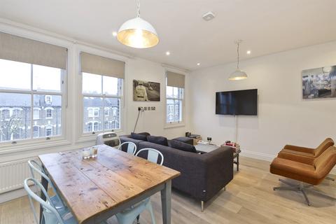 3 bedroom flat to rent, St Lawrence Terrace, London, W10