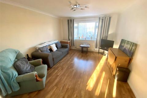 12 Barrymore Walk, Rayleigh, SS6 8YF