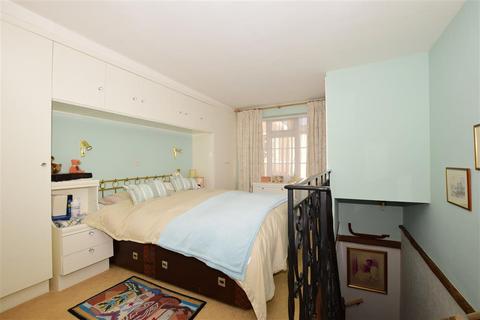 7 Upper Road, Wallington, SM6 8JY