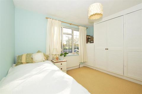 7 Upper Road, Wallington, SM6 8JY