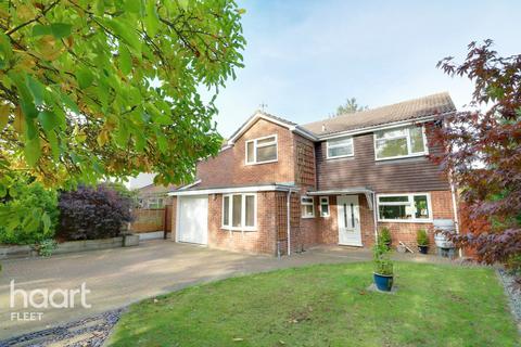5 Moore Road, Church Crookham, Fleet, GU52 6JB