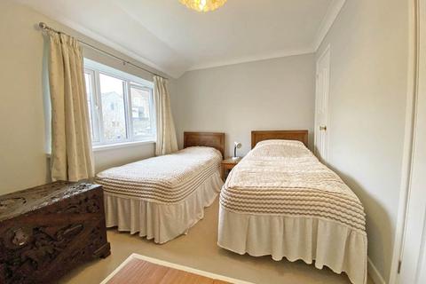 2 Chapel Meadows, Perranwell Station, Truro, TR3 7QY