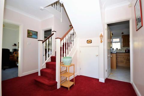 25 Lampern Crescent, Billericay, CM12 0FE