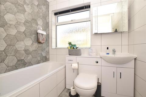 33 Bedingfield Way, Lyminge, Folkestone, CT18 8JH