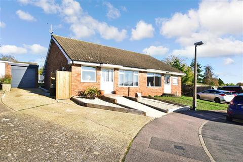 33 Bedingfield Way, Lyminge, Folkestone, CT18 8JH