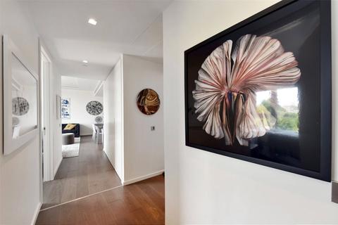 3 bedroom flat to rent, Columbia Gardens, London