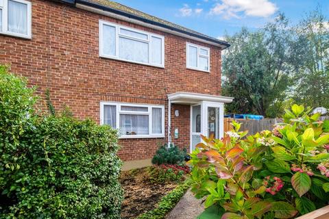 10 Horsecroft Close, Orpington, BR6 0RA