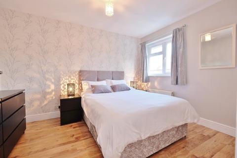 37 Haydens Close, Orpington, BR5 4JE