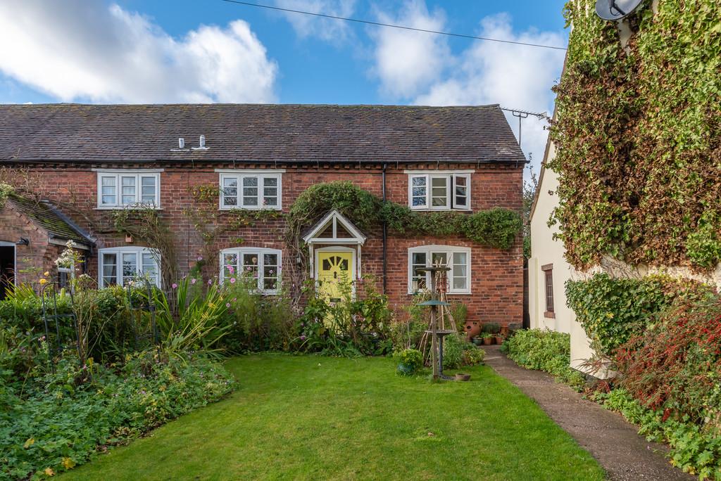 Coley Lane, Little Haywood 3 bed semidetached house £350,000