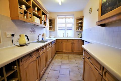 10 Bramshall Road, Uttoxeter, ST14 7PG