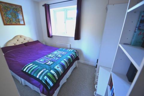 5 Eglantine Close, Muxton, Telford, TF2 8RR