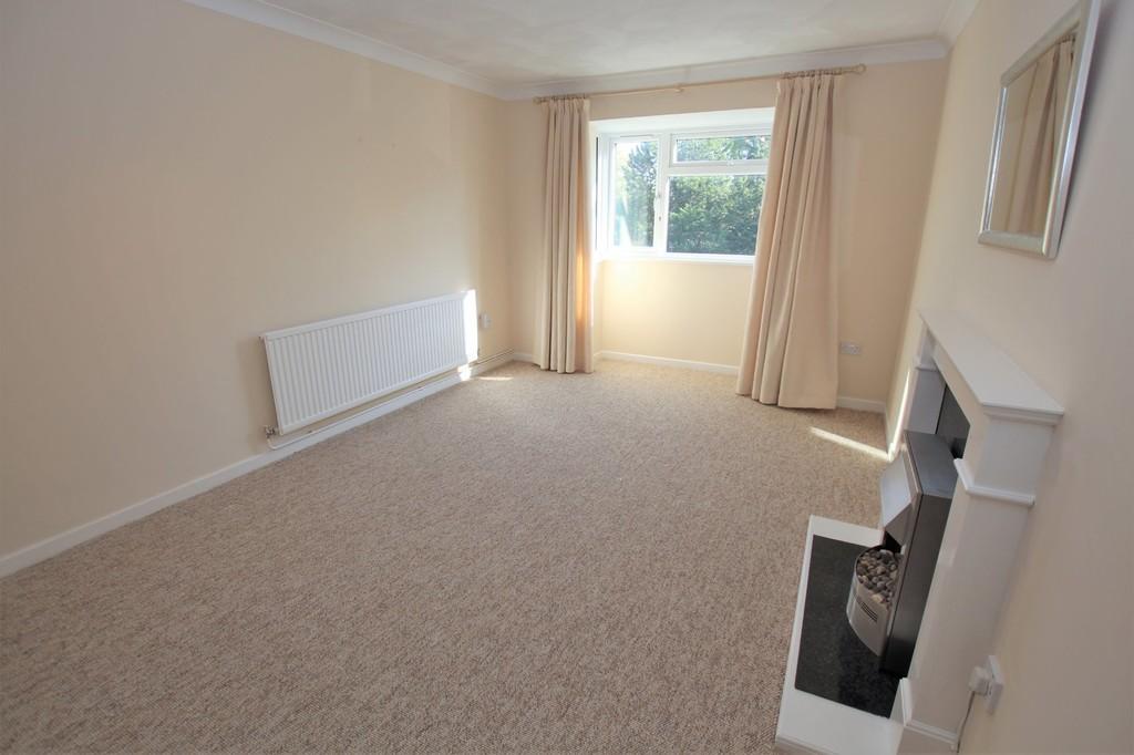 Morton Court, Heath Park Drive... 2 bed £150,000