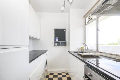 undefined, Streatham Hill, London, SW2
