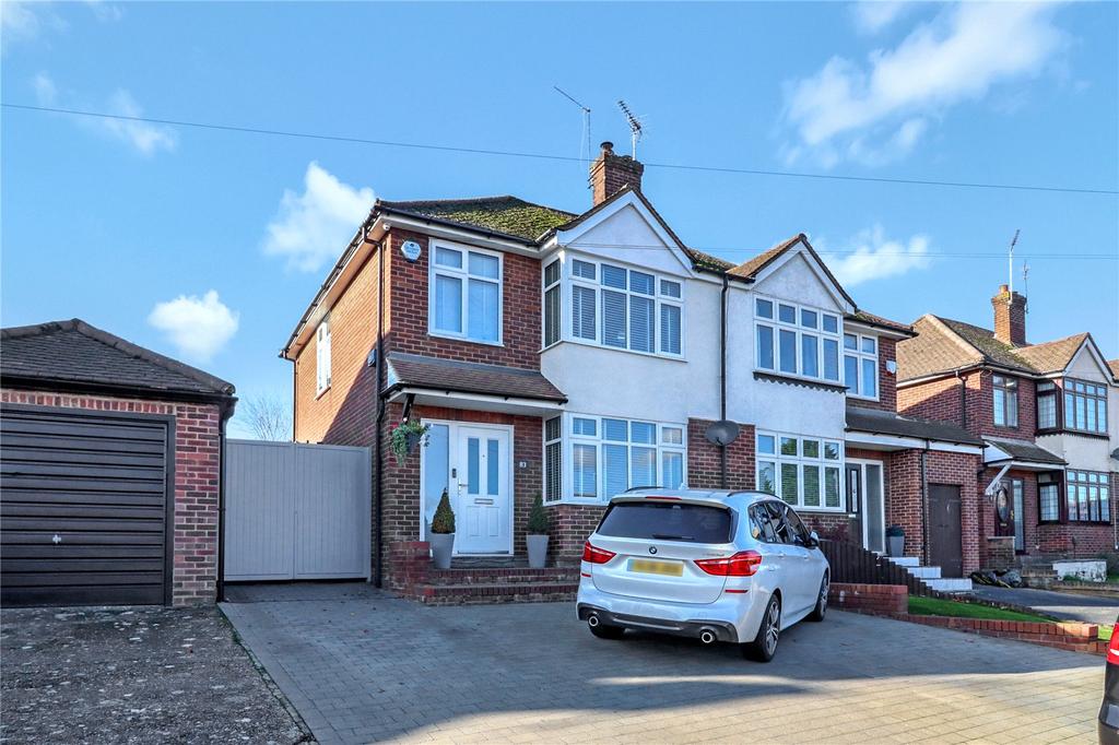 Tibbs Hill Road, Abbots Langley, Hertfordshire, WD5 3 bed semidetached