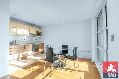 1 bedroom apartment to rent, Cornell Square, London, SW8