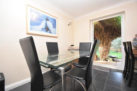 26 Cartwright Walk, Chelmsford, CM2 6UJ