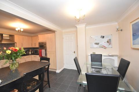 26 Cartwright Walk, Chelmsford, CM2 6UJ