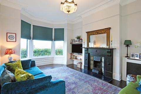 112 Manygates Lane, Wakefield, WF2 7DP