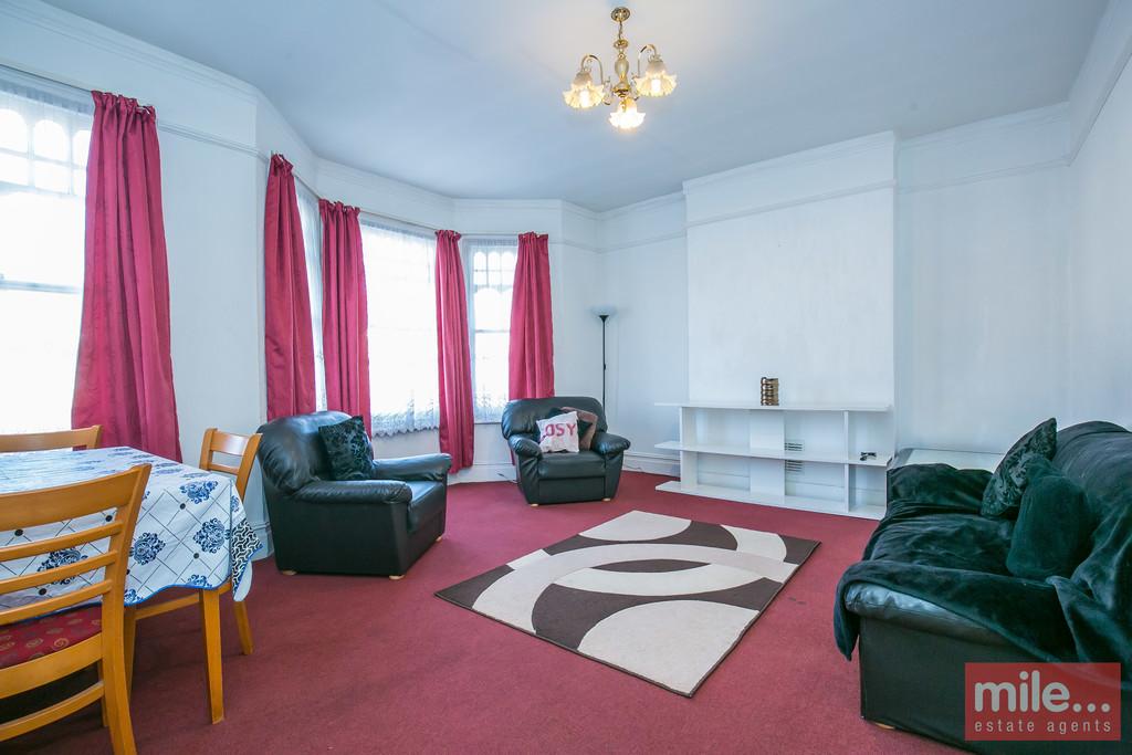 Kempe Road, Queens Park NW6 2 bed flat £675,000