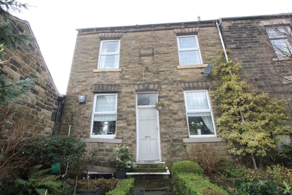 High Street, Birstall, Batley 2 bed end of terrace house £650 pcm (£