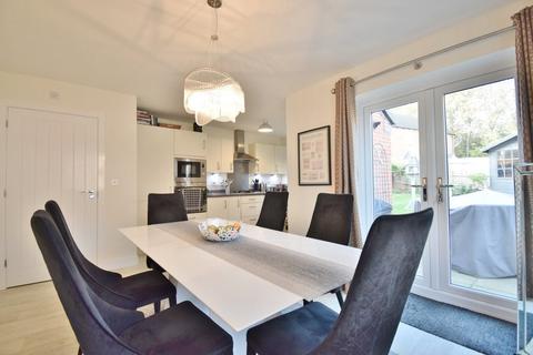 19 Swallowhurst, Hockley, Tamworth, B77 5GH