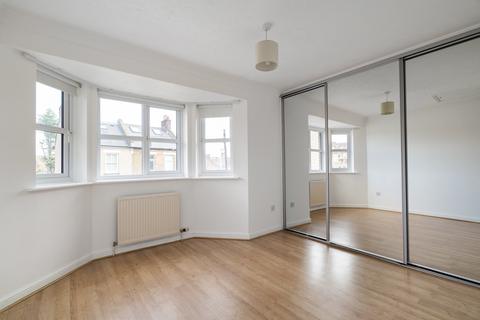 13 Beechcroft Road, London, E18 1LA