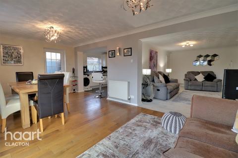 13 Alexandra Road, Weeley, Clacton-on-sea, CO16 9HS