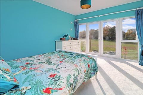 2 Park Close, Strood Green, Betchworth, RH3 7JB