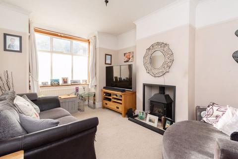 5 Beechwood Gardens, Caterham, CR3 6NH