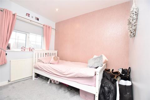 100 Asquith Avenue, Morley, Leeds, LS27 9QN