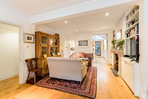 14 Aldensley Road, London, W6 0DH