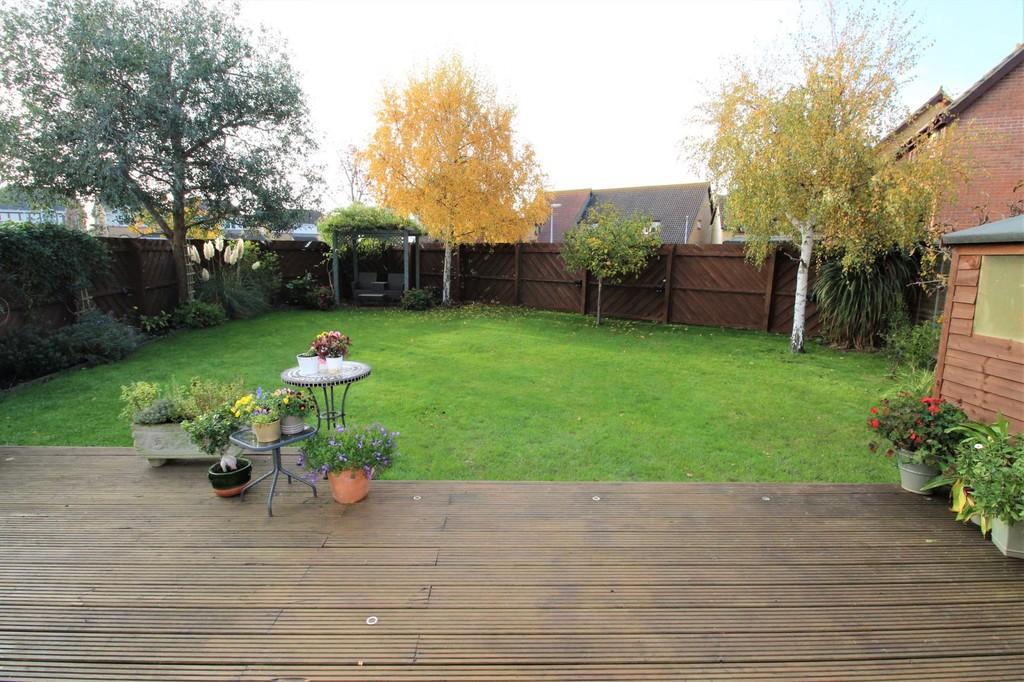 Merlin Drive, Sandy 4 bed detached house £450,000