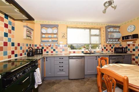 14 Cumberland Avenue, Broadstairs, CT10 1HU