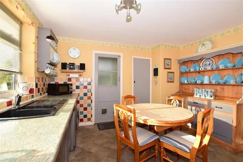 14 Cumberland Avenue, Broadstairs, CT10 1HU