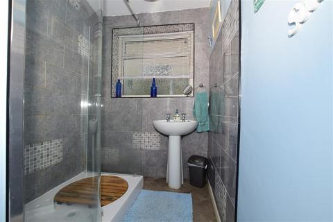 14 Cumberland Avenue, Broadstairs, CT10 1HU