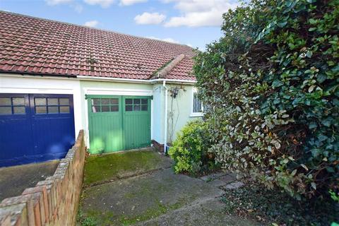 14 Cumberland Avenue, Broadstairs, CT10 1HU